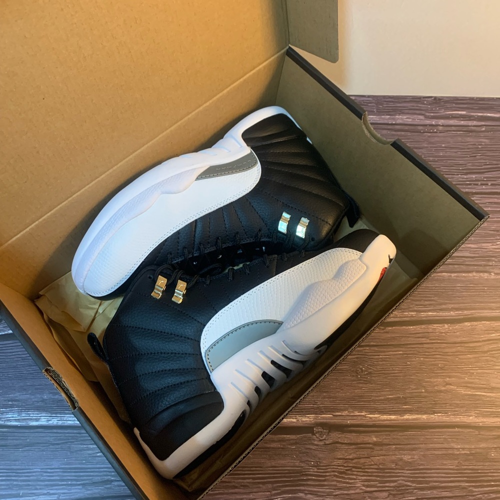 Men's Air Jordan 12 Retro Playoff Size 10.5 w/box